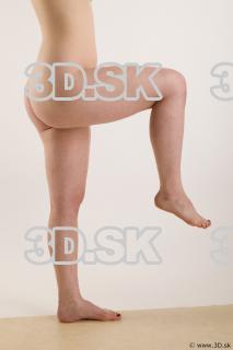 Leg flexing reference of nude Hazel 0004